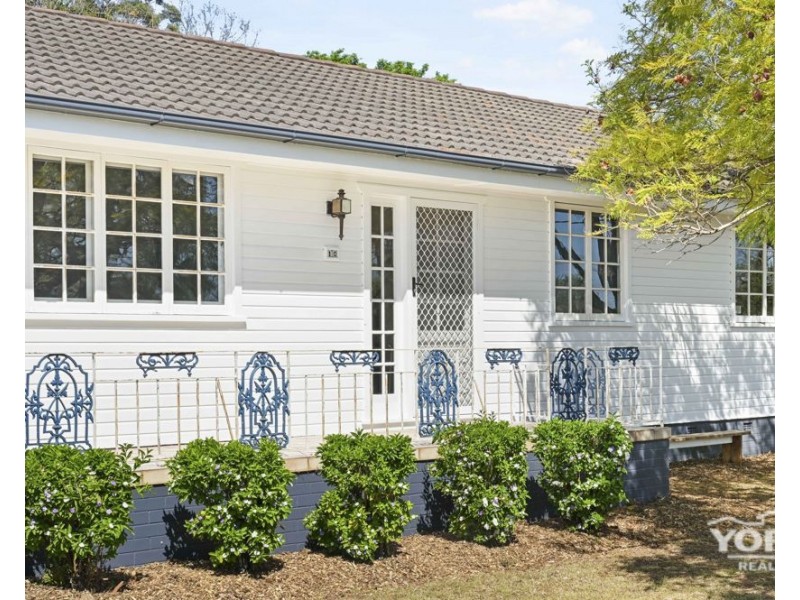 10 McIntyre Street, Centenary Heights QLD 4350