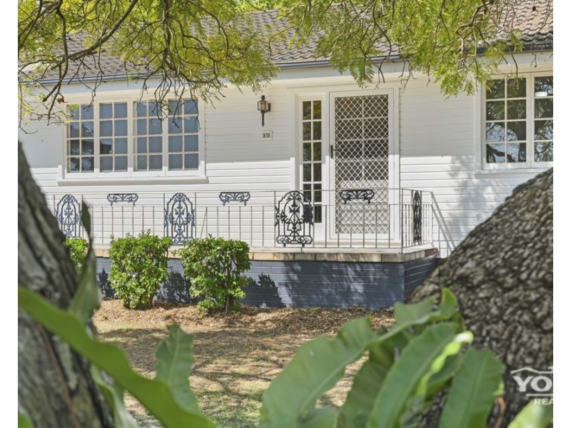10 McIntyre Street, Centenary Heights QLD 4350