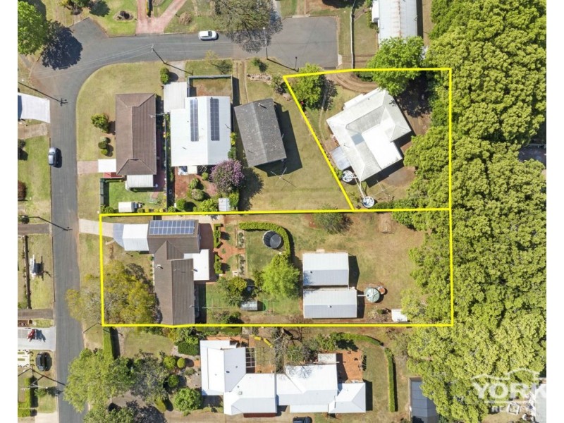 10 McIntyre Street, Centenary Heights QLD 4350