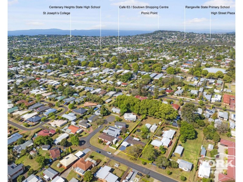 10 McIntyre Street, Centenary Heights QLD 4350