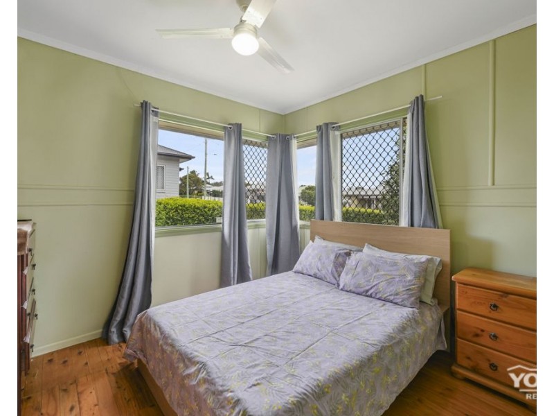 2 Monash Street, Newtown QLD 4350