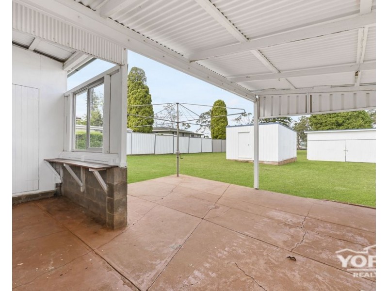 2 Tara Street, Wilsonton QLD 4350