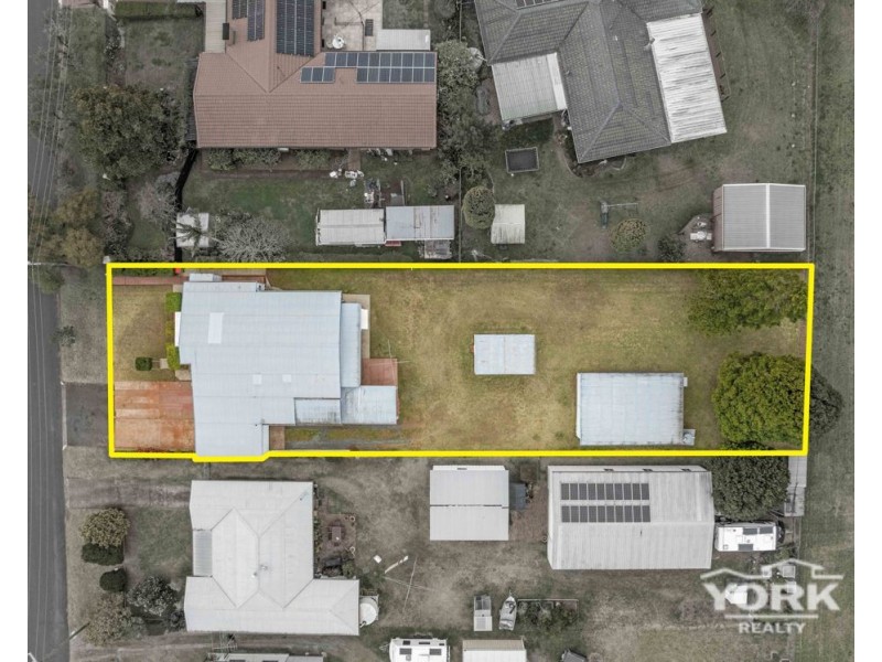 2 Tara Street, Wilsonton QLD 4350