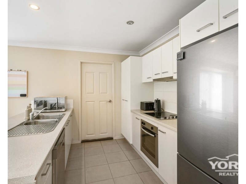 56 Newman Road, Wyreema QLD 4352