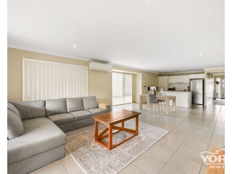 56 Newman Road, Wyreema QLD 4352