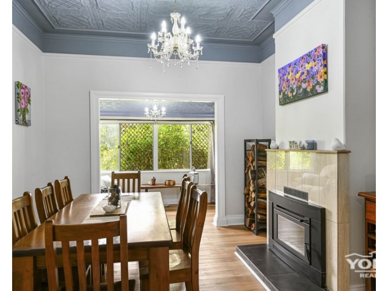 418 West Street, Kearneys Spring QLD 4350