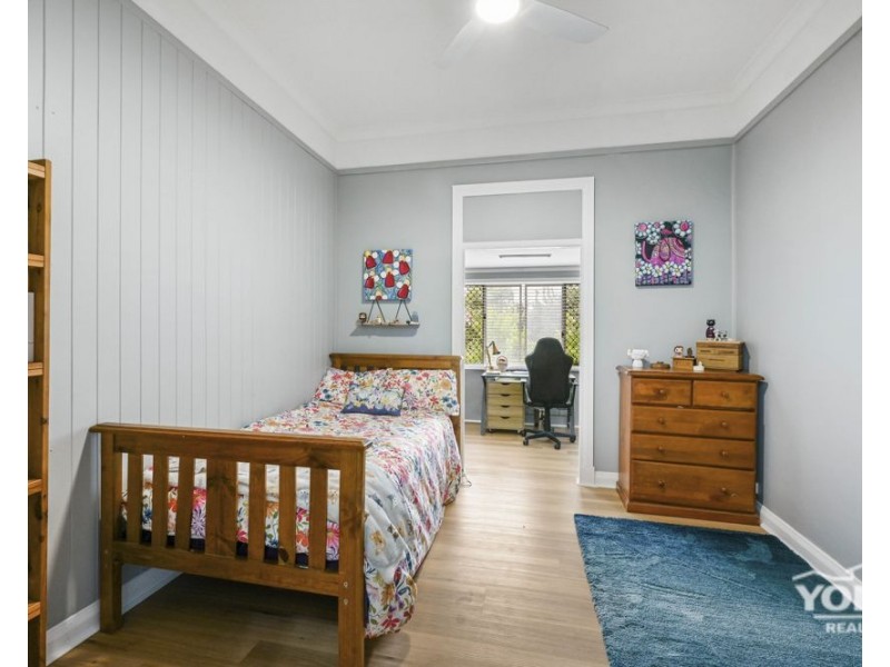 418 West Street, Kearneys Spring QLD 4350
