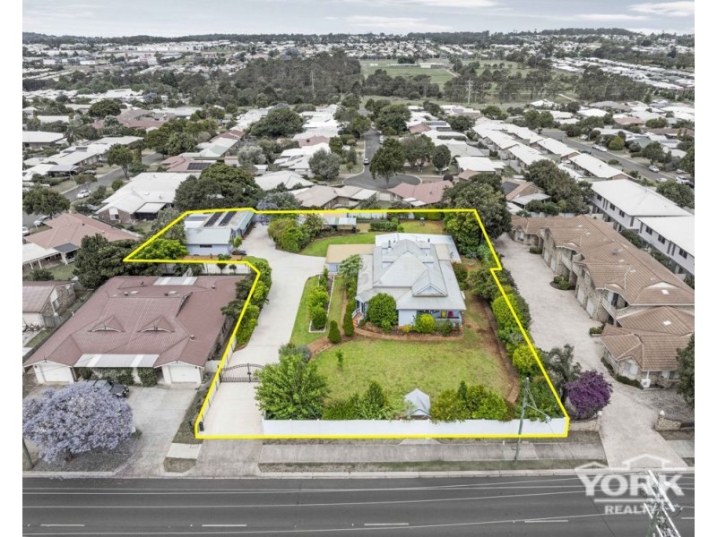 418 West Street, Kearneys Spring QLD 4350