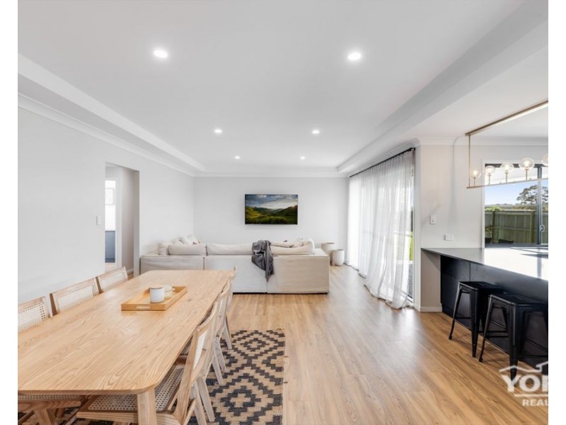 34 Webcke Crescent, Kleinton QLD 4352