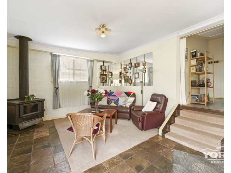 Mount Lofty QLD 4350