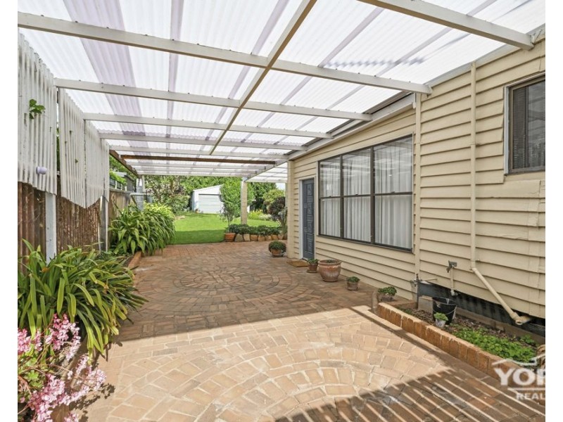 Mount Lofty QLD 4350