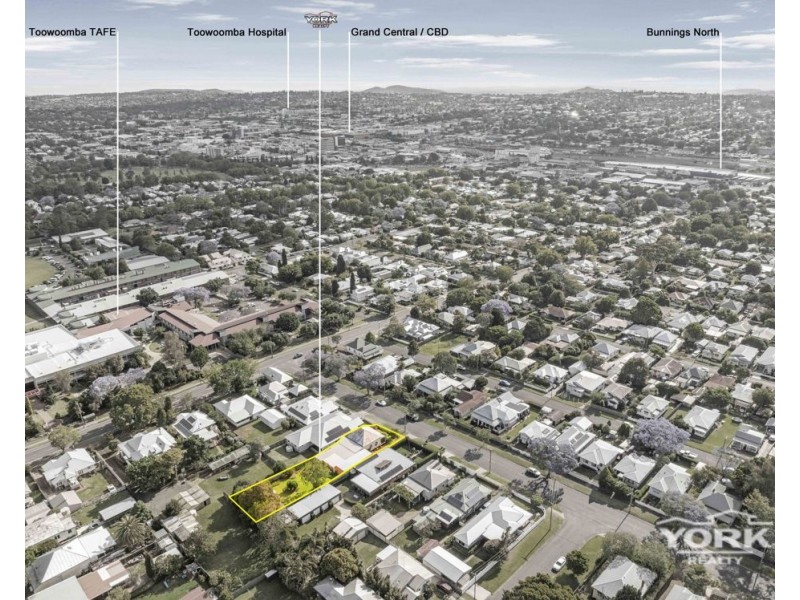 Mount Lofty QLD 4350