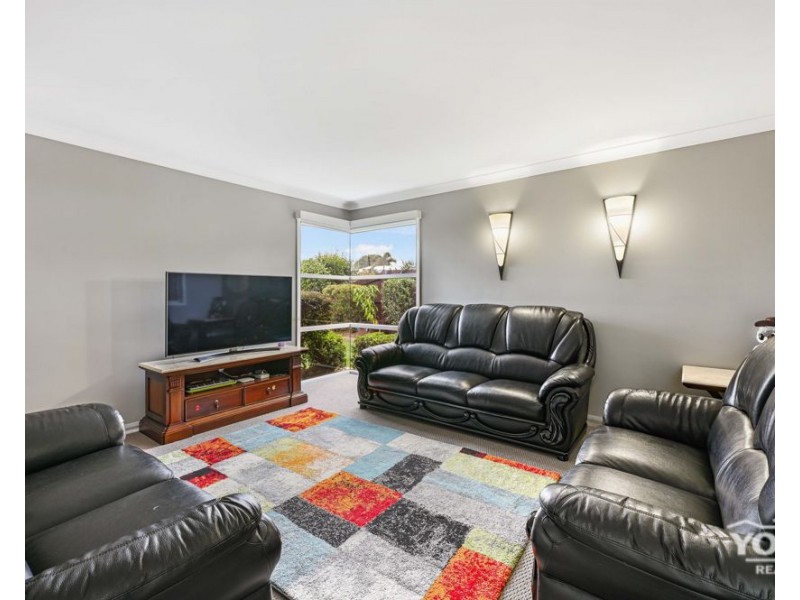 180 Nelson Street, Kearneys Spring QLD 4350