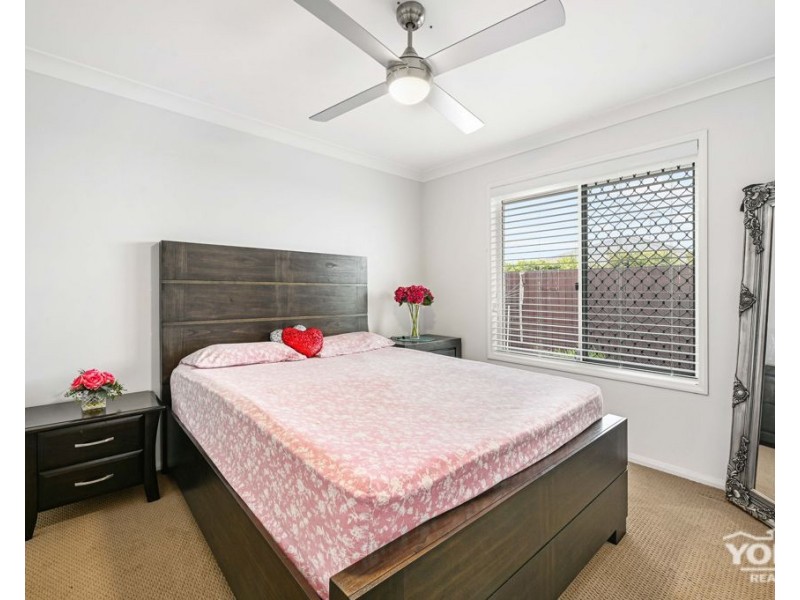 180 Nelson Street, Kearneys Spring QLD 4350