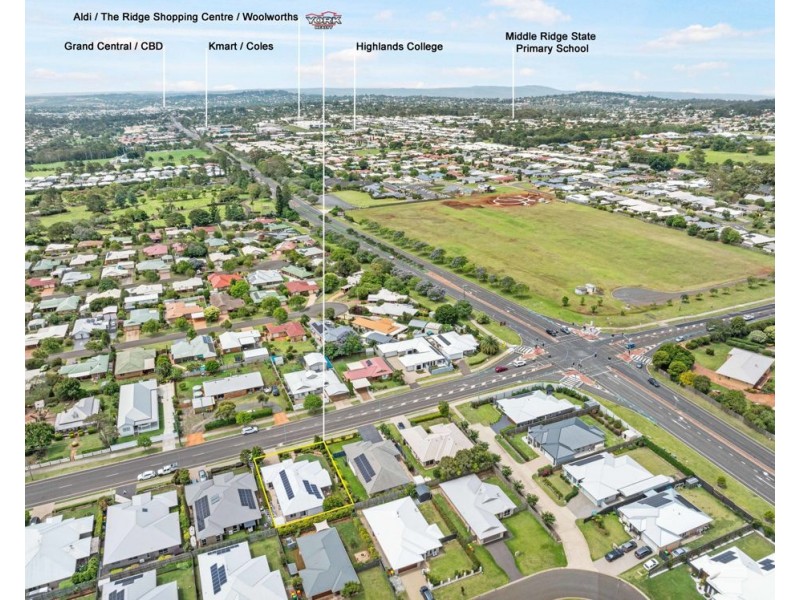 180 Nelson Street, Kearneys Spring QLD 4350