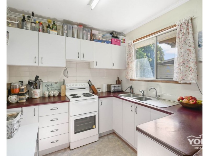 241 Mackenzie Street, Centenary Heights QLD 4350