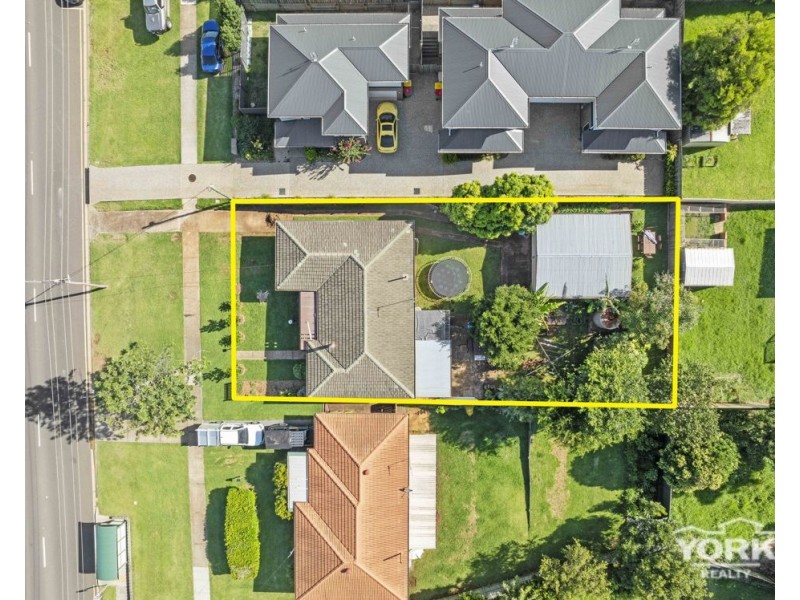 241 Mackenzie Street, Centenary Heights QLD 4350