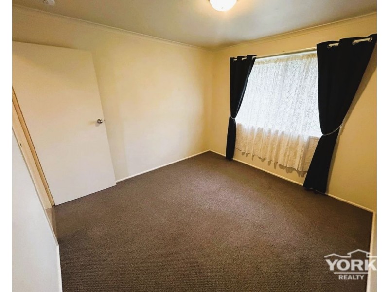12 Kingsford Smith Drive, Wilsonton QLD 4350