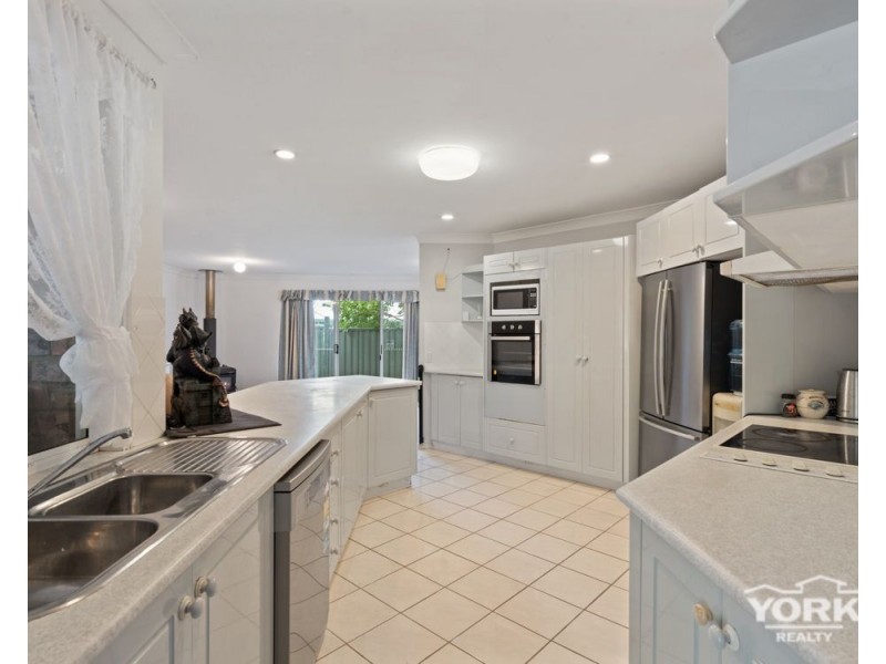 3 Price Close, Redbank Plains QLD 4301