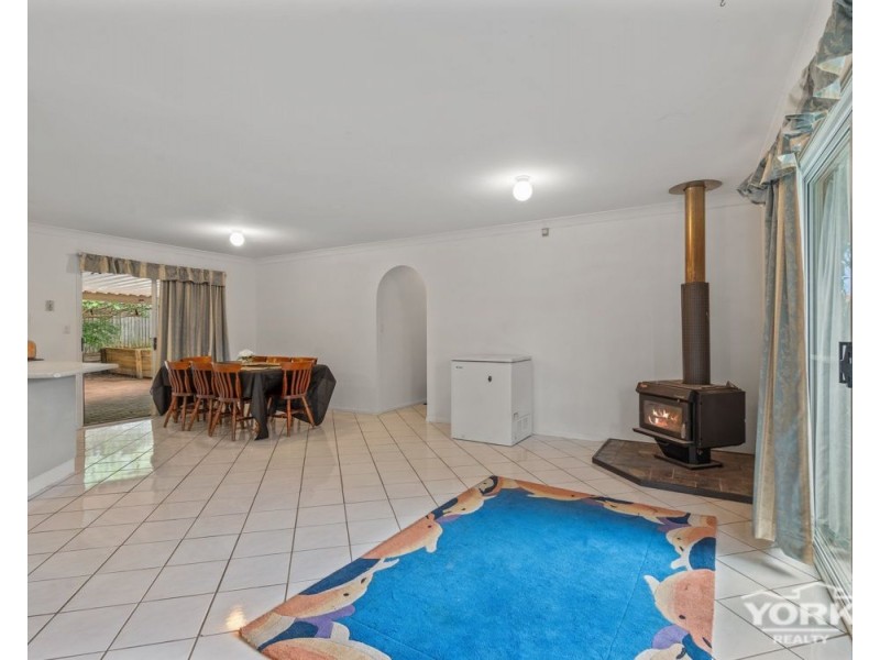 3 Price Close, Redbank Plains QLD 4301