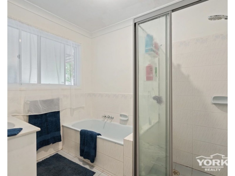 3 Price Close, Redbank Plains QLD 4301