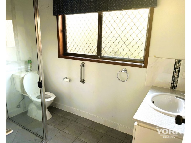 9 Juniper Court, Darling Heights QLD 4350