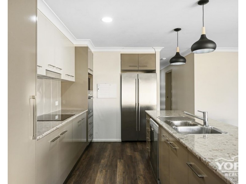 20 Maculan Crescent, Westbrook QLD 4350