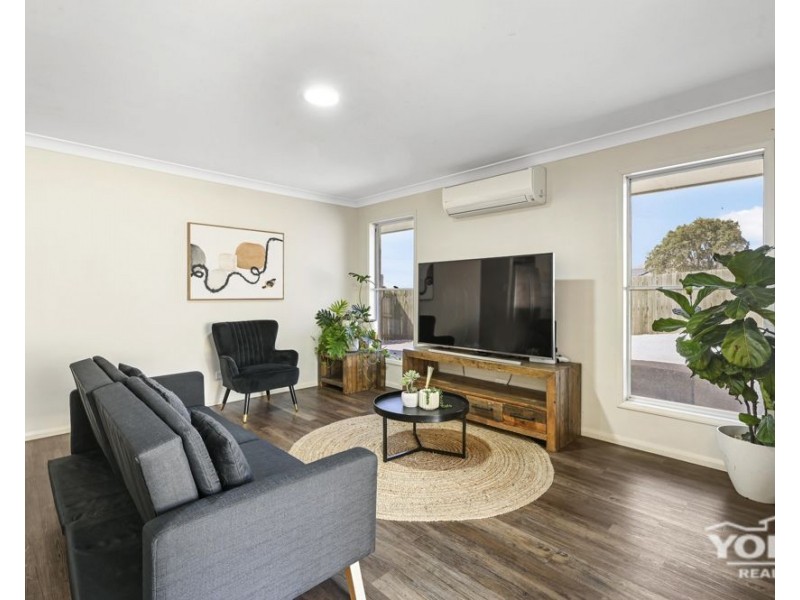 20 Maculan Crescent, Westbrook QLD 4350