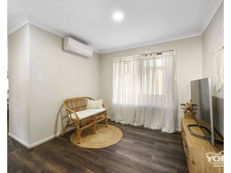 20 Maculan Crescent, Westbrook QLD 4350