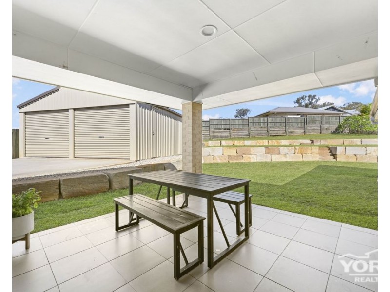 20 Maculan Crescent, Westbrook QLD 4350