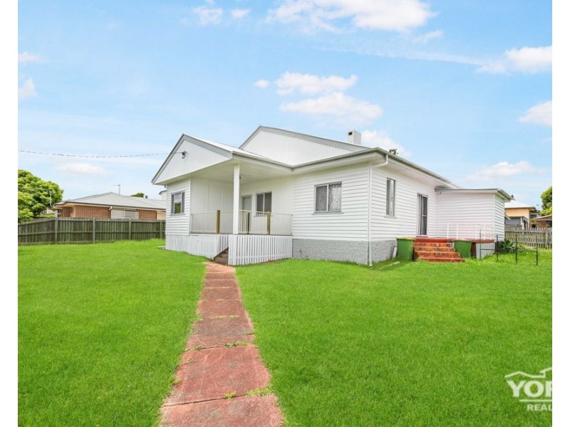 272 Bridge Street, Newtown QLD 4350