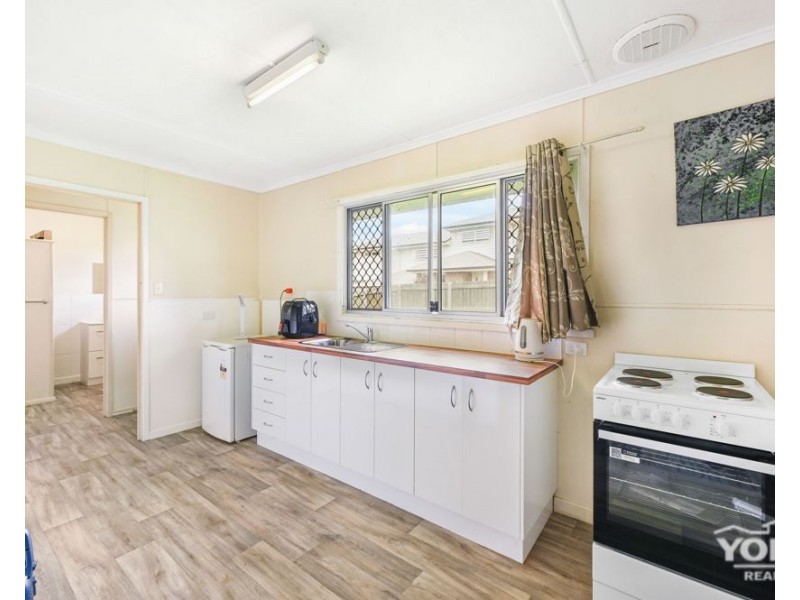 272 Bridge Street, Newtown QLD 4350