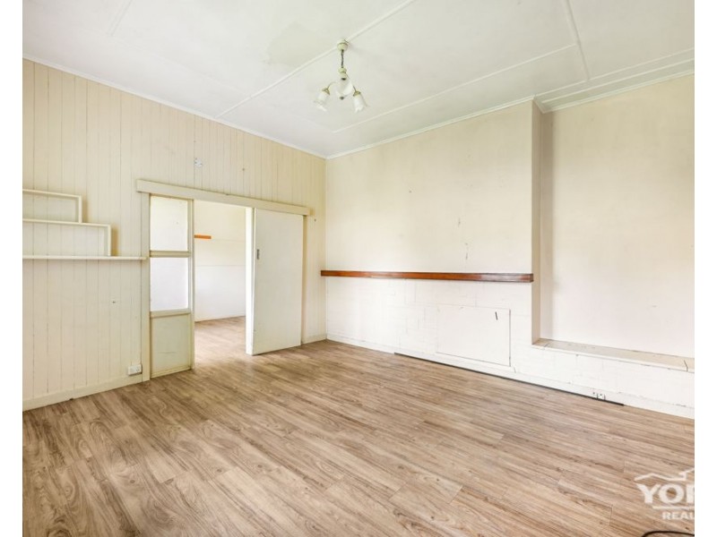 272 Bridge Street, Newtown QLD 4350