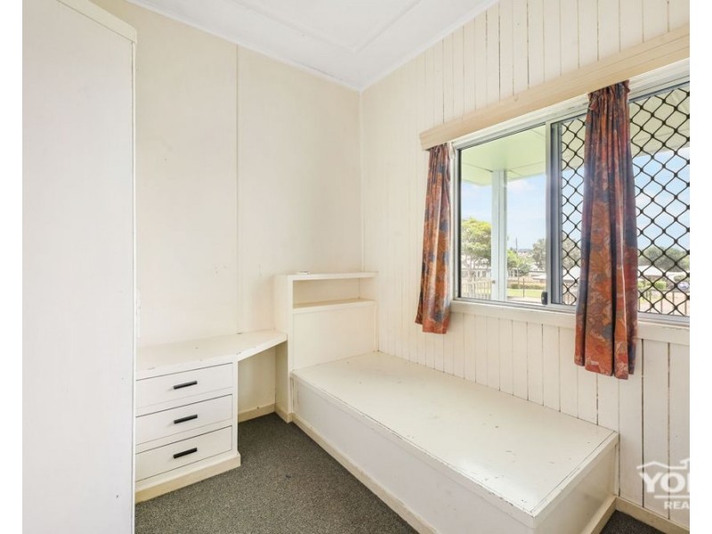 272 Bridge Street, Newtown QLD 4350