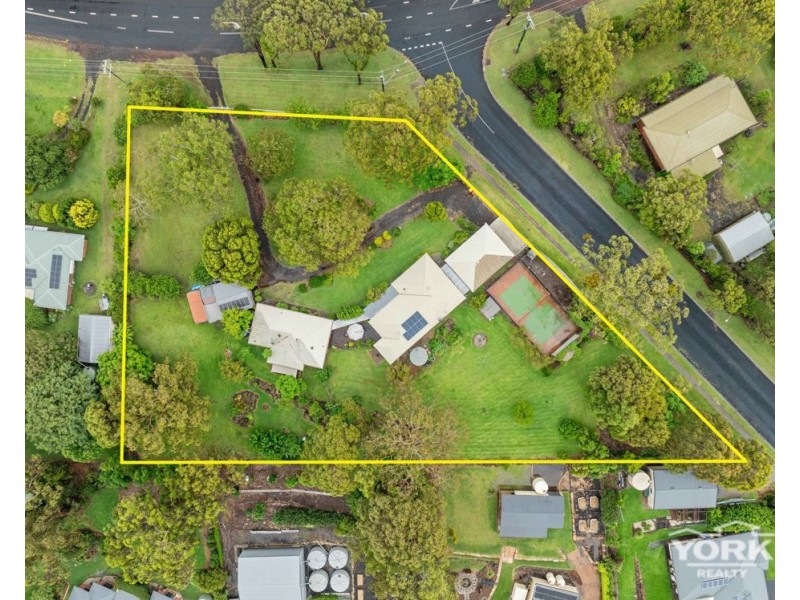 10 Cawdor Drive, Highfields QLD 4352