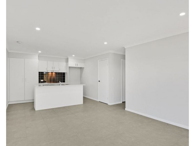 1/134 Cambooya Street, Drayton QLD 4350