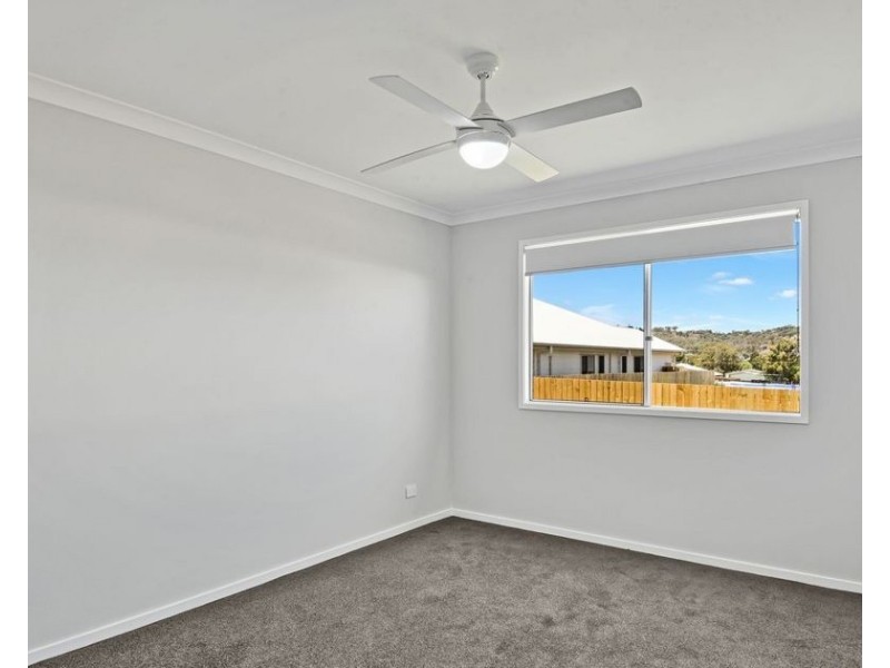 1/134 Cambooya Street, Drayton QLD 4350