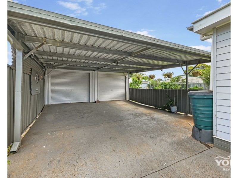 28 Stehn Street, Harristown QLD 4350