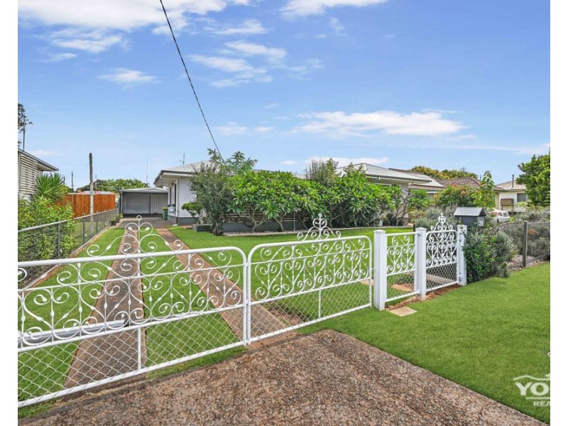 28 Stehn Street, Harristown QLD 4350