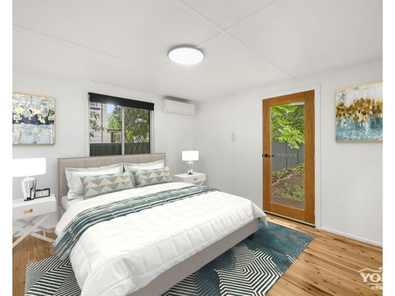 43 Hillview Avenue, Newtown QLD 4350