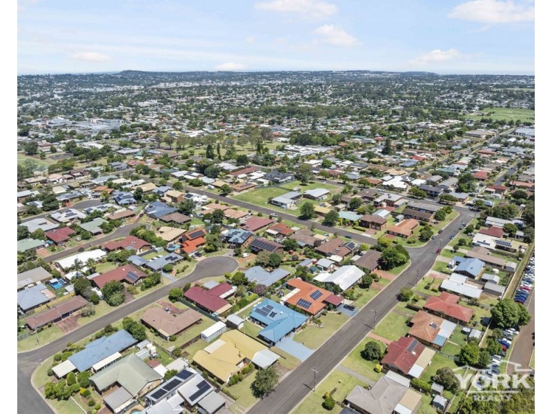 Wilsonton Heights QLD 4350