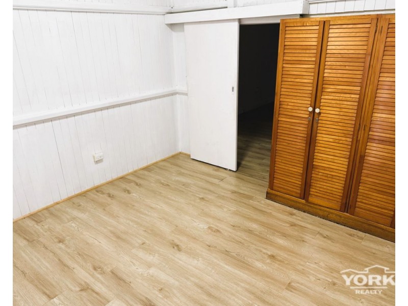 5 Northland Street, Newtown QLD 4350