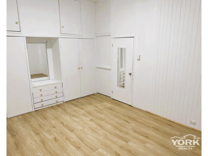 5 Northland Street, Newtown QLD 4350