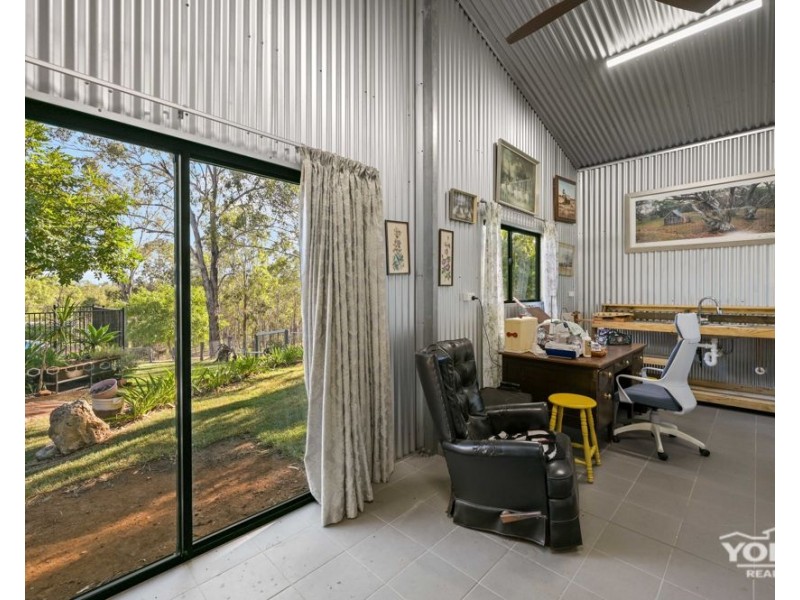 81 Larnook Street, Upper Lockyer QLD 4352