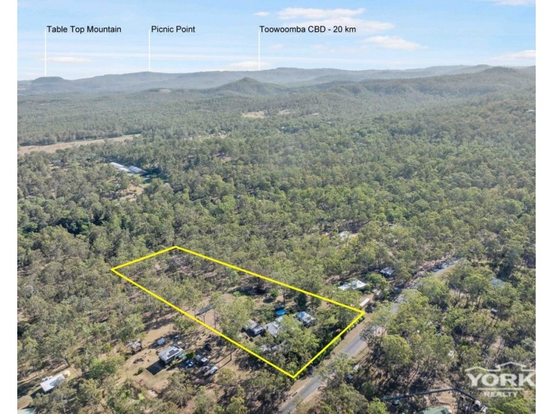 81 Larnook Street, Upper Lockyer QLD 4352