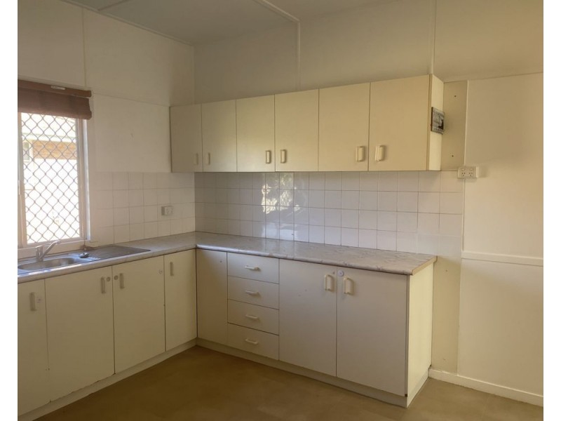 24 Loudon Street, South Toowoomba QLD 4350