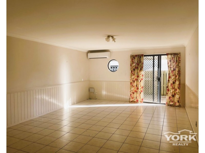 2/6a Ida Street, South Toowoomba QLD 4350