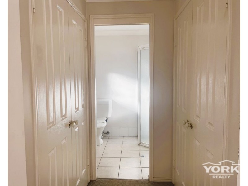 2/6a Ida Street, South Toowoomba QLD 4350