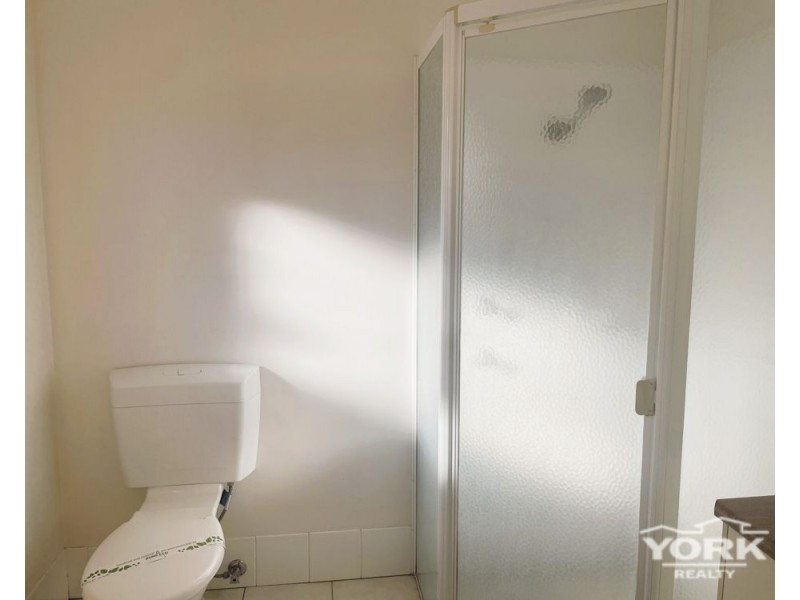 2/6a Ida Street, South Toowoomba QLD 4350