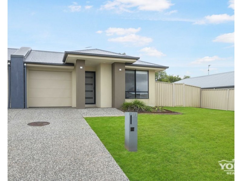 2/3 Minnett Street, Glenvale QLD 4350